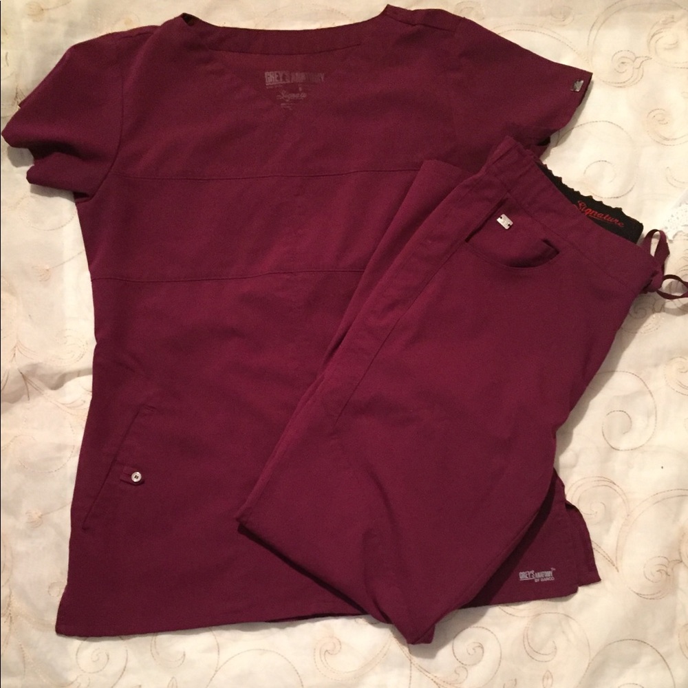 Grey’s Anatomy Signature Scrub Set